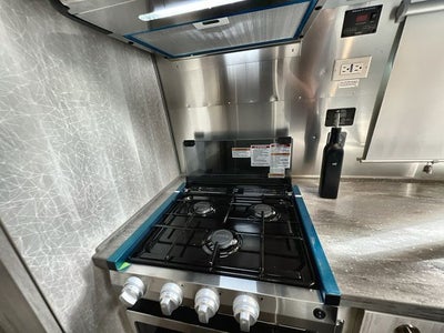 2025 Airstream 25FBQ Base