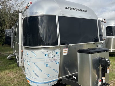 2026 Airstream 25FBQ Base