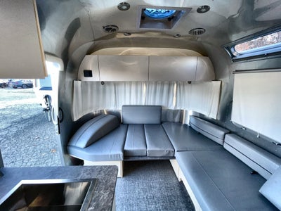 2023 Airstream 27FBT Base