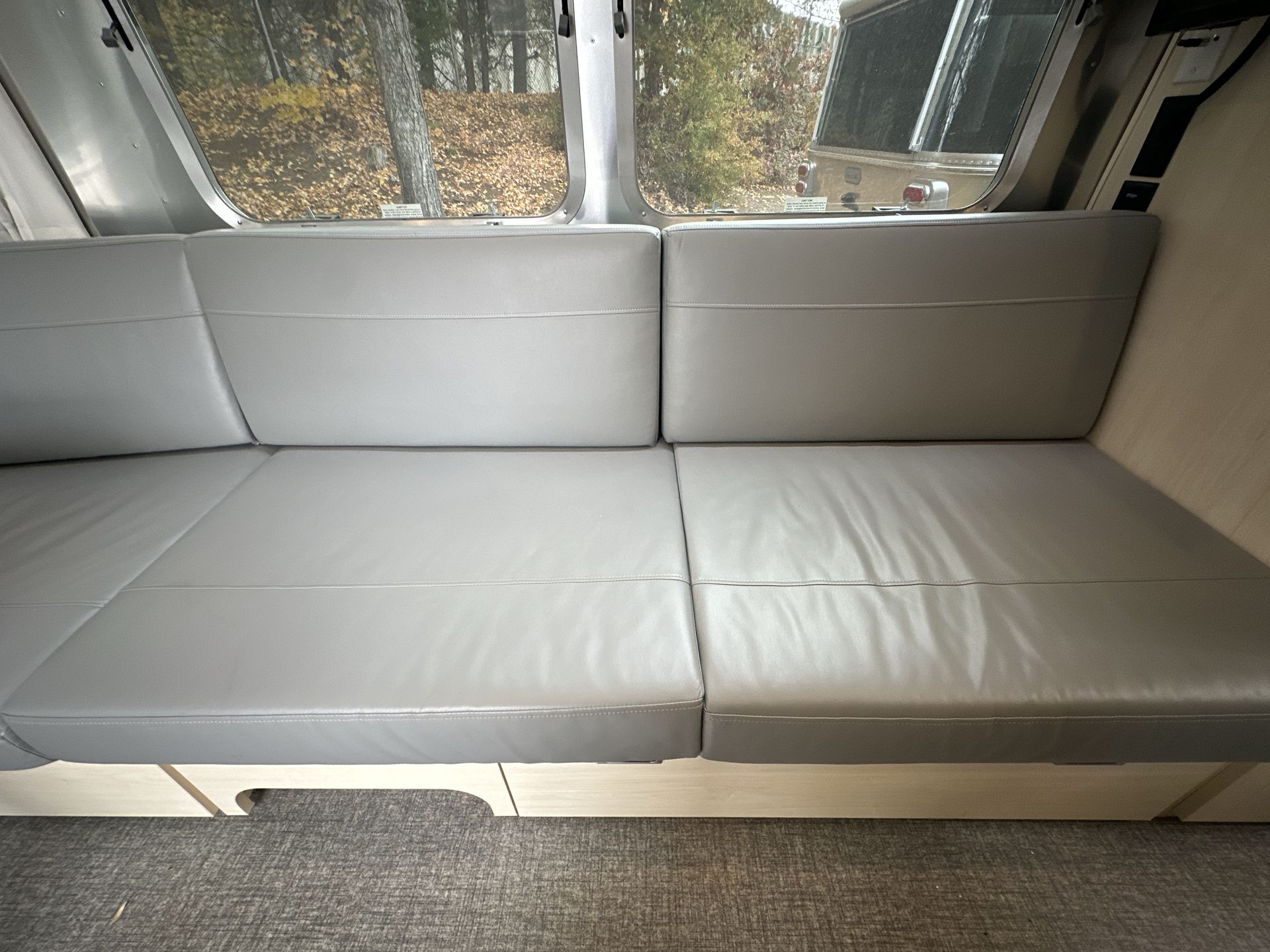 2023 Airstream 27FBT Base