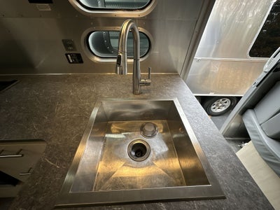 2023 Airstream 27FBT Base