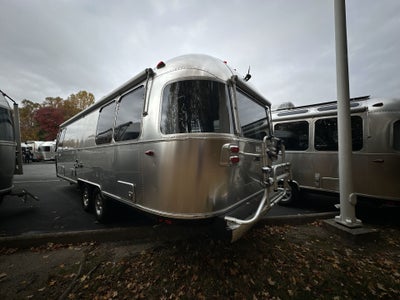 2023 Airstream 27FBT Base