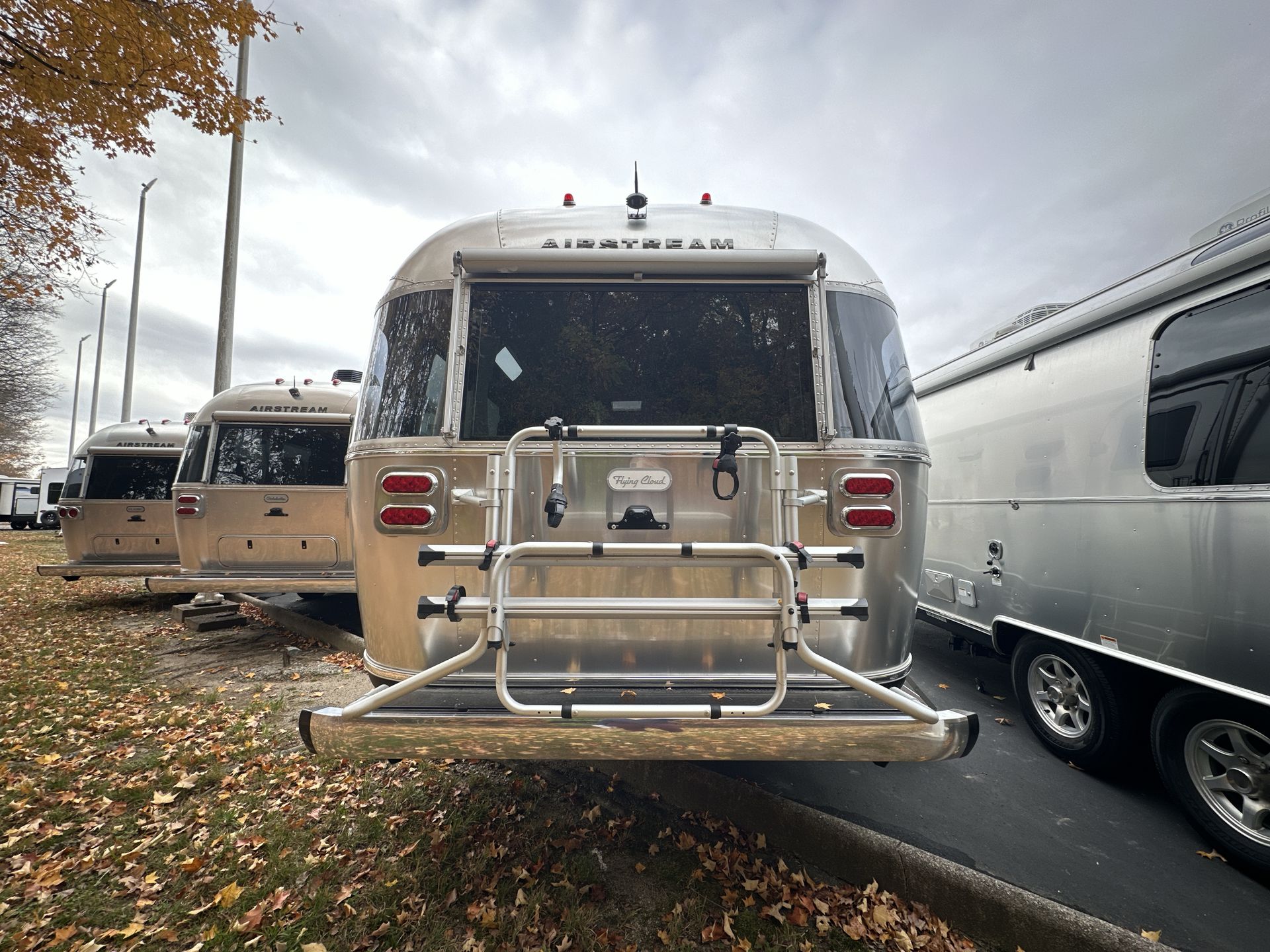 2023 Airstream 27FBT Base