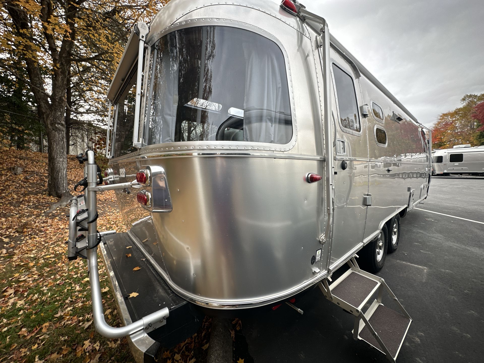2023 Airstream 27FBT Base