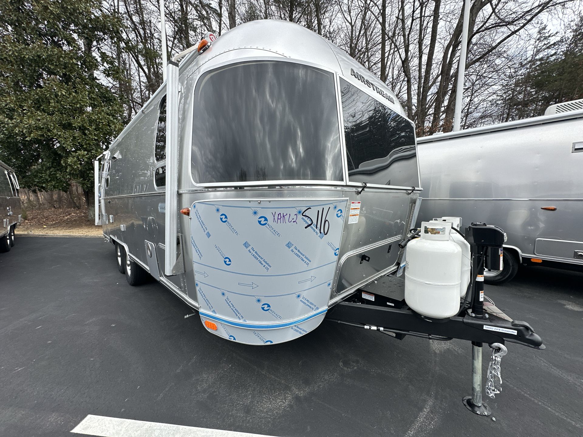 2025 Airstream 25FBT Base