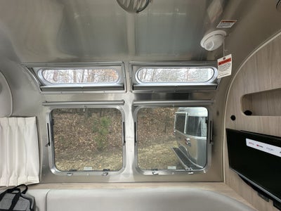 2025 Airstream 25FBT Base