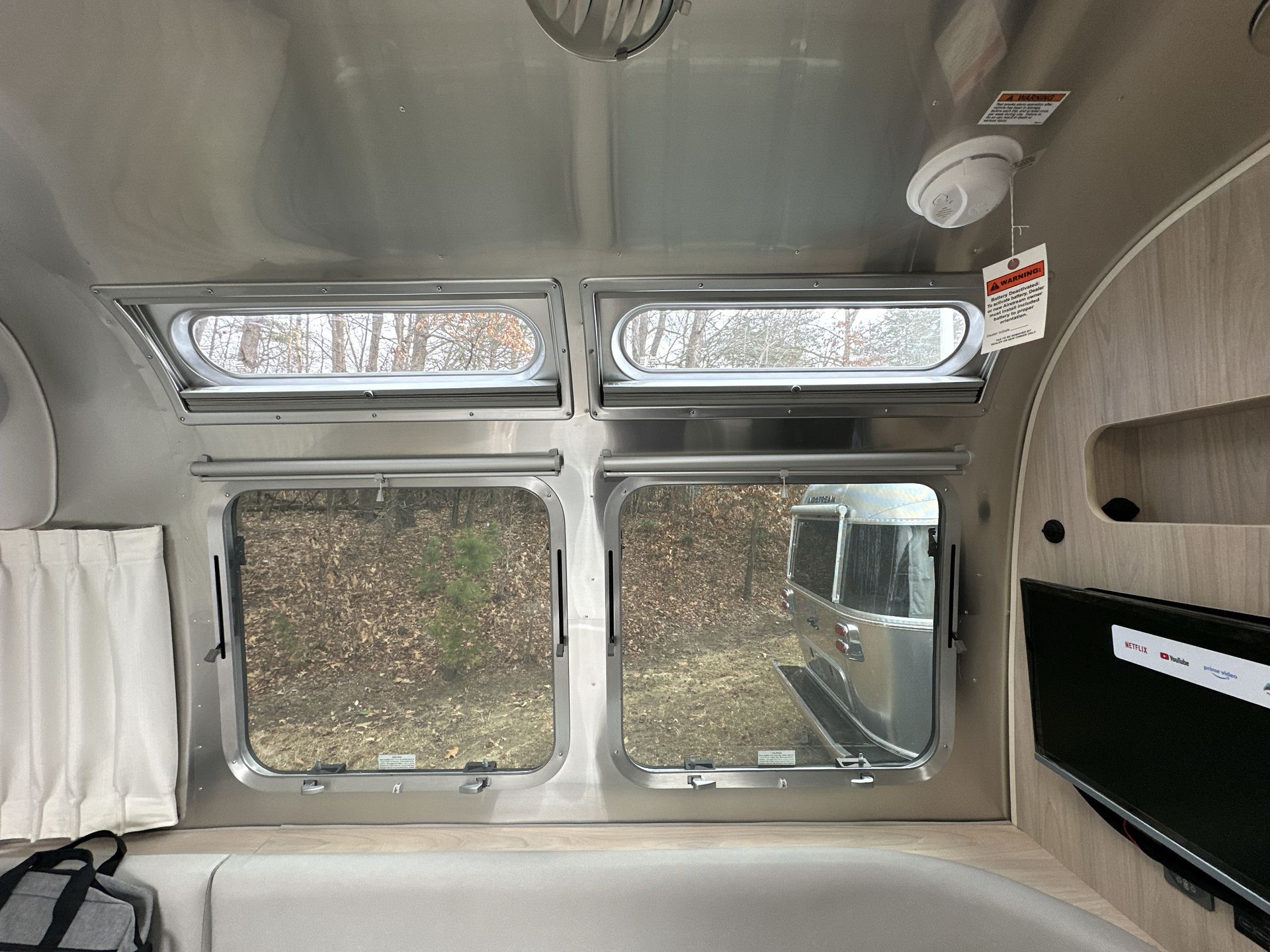 2025 Airstream 25FBT Base
