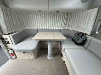 2025 Airstream 25FBT Base