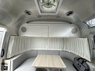 2025 Airstream 25FBT Base