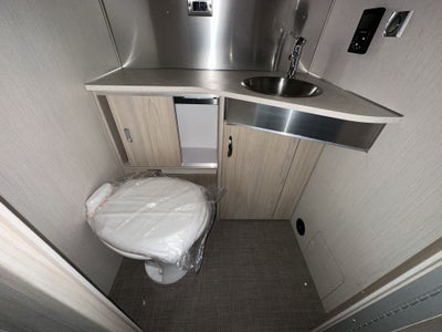 2025 Airstream 25FBT Base