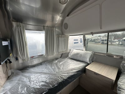 2025 Airstream 25FBT Base