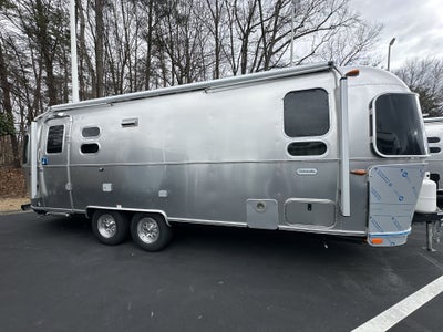 2025 Airstream 25FBT Base