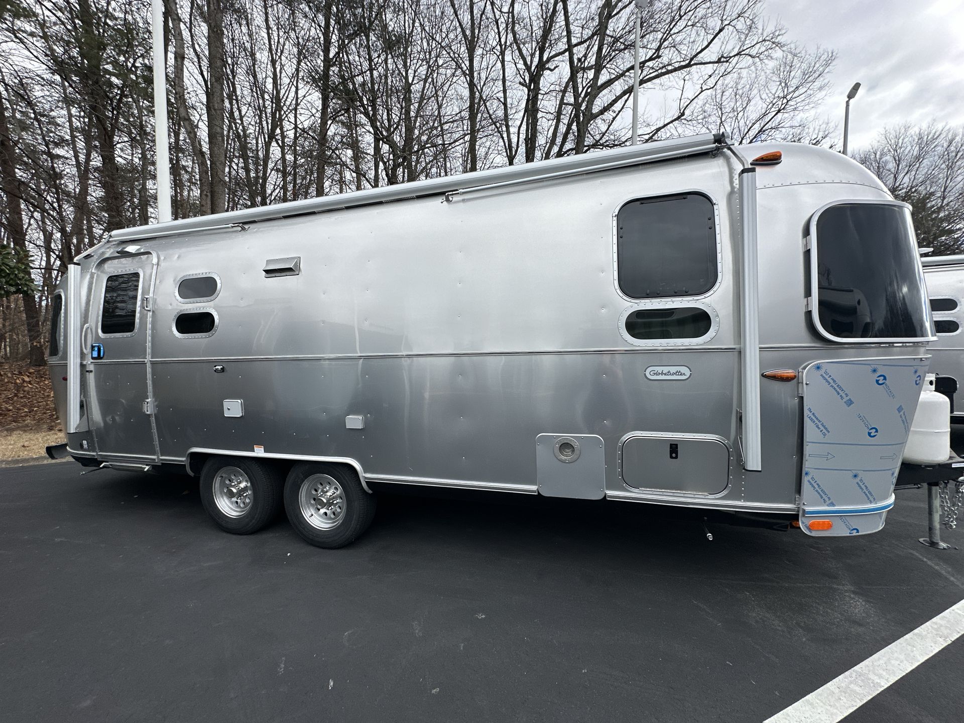 2025 Airstream 25FBT Base