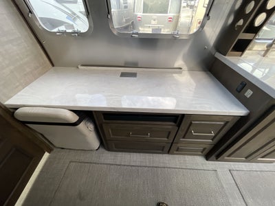 2023 Airstream 33 FBT Base