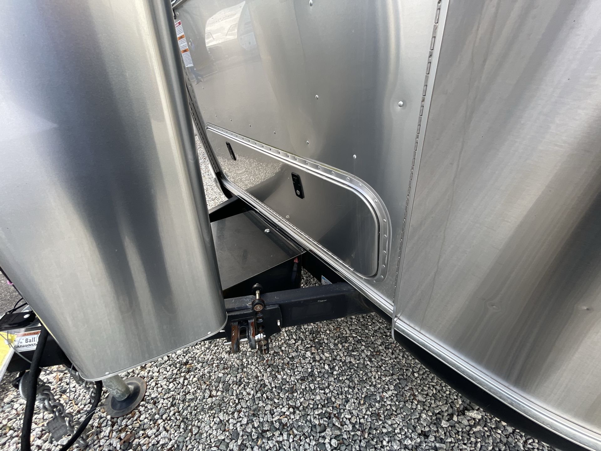 2023 Airstream 33 FBT Base