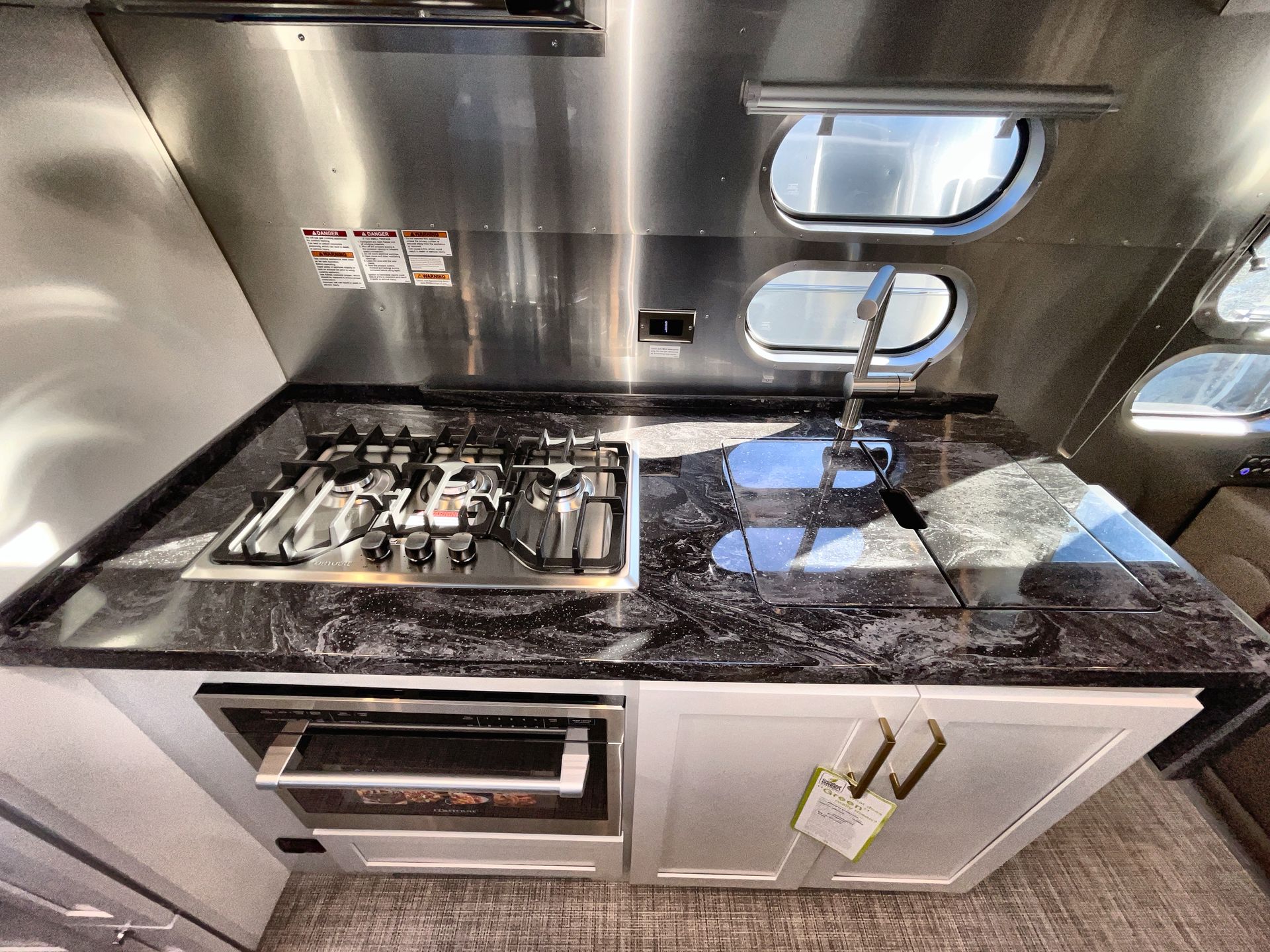 2026 Airstream 28RBT Base