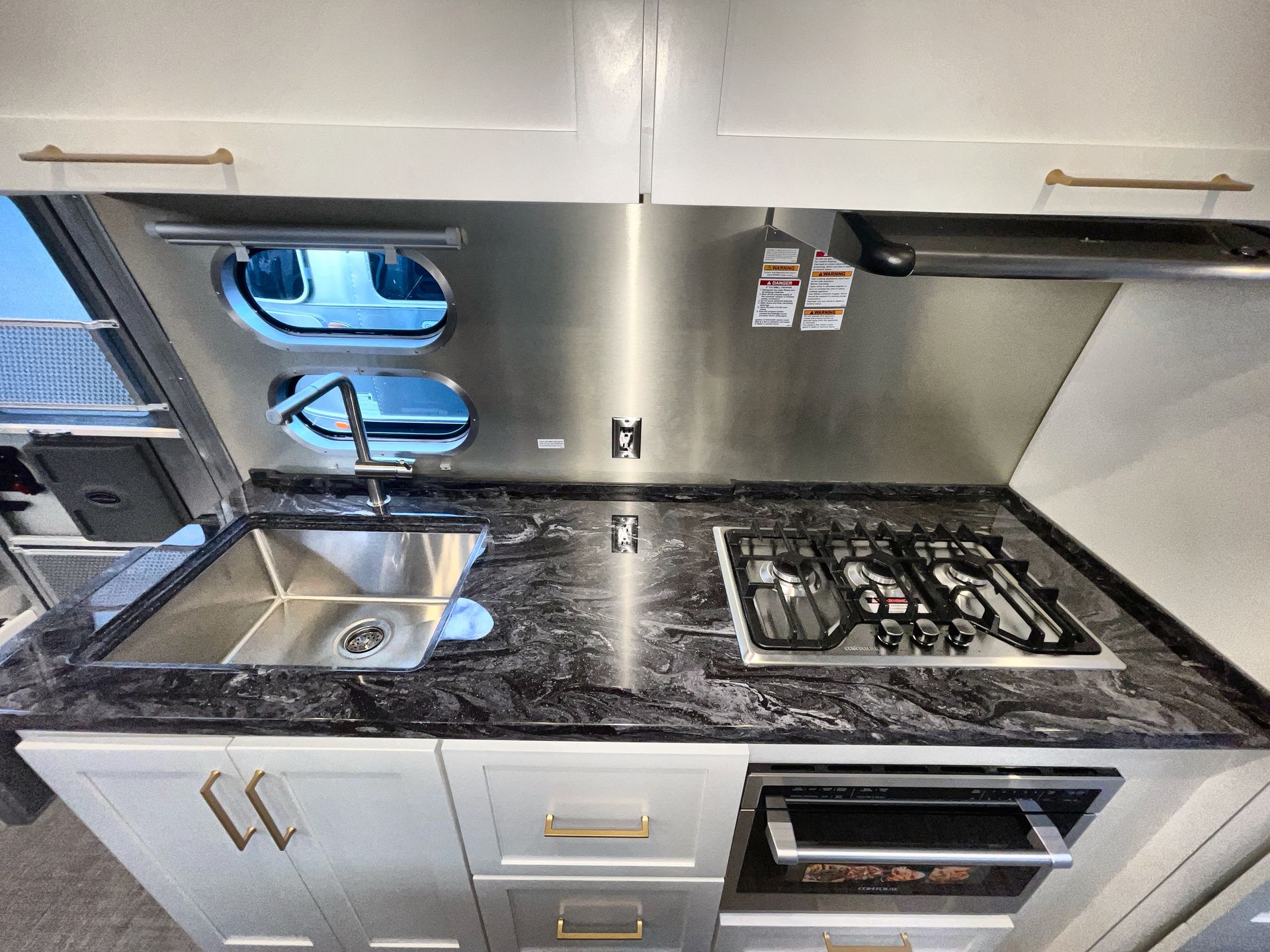 2026 Airstream 30RBQ Base