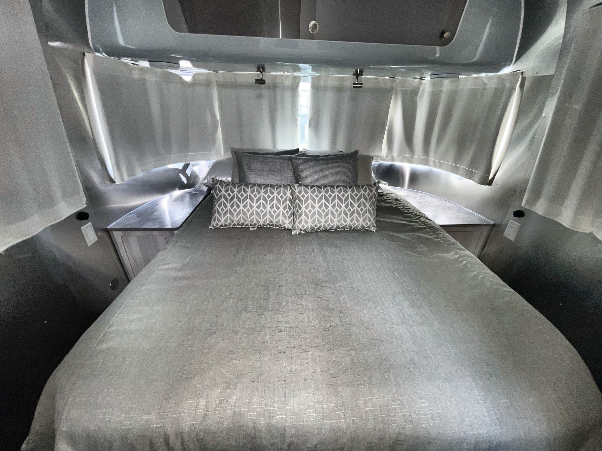 2025 Airstream 30RBQ Base