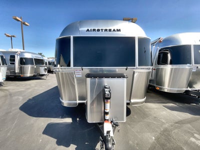 2025 Airstream 30RBT Base