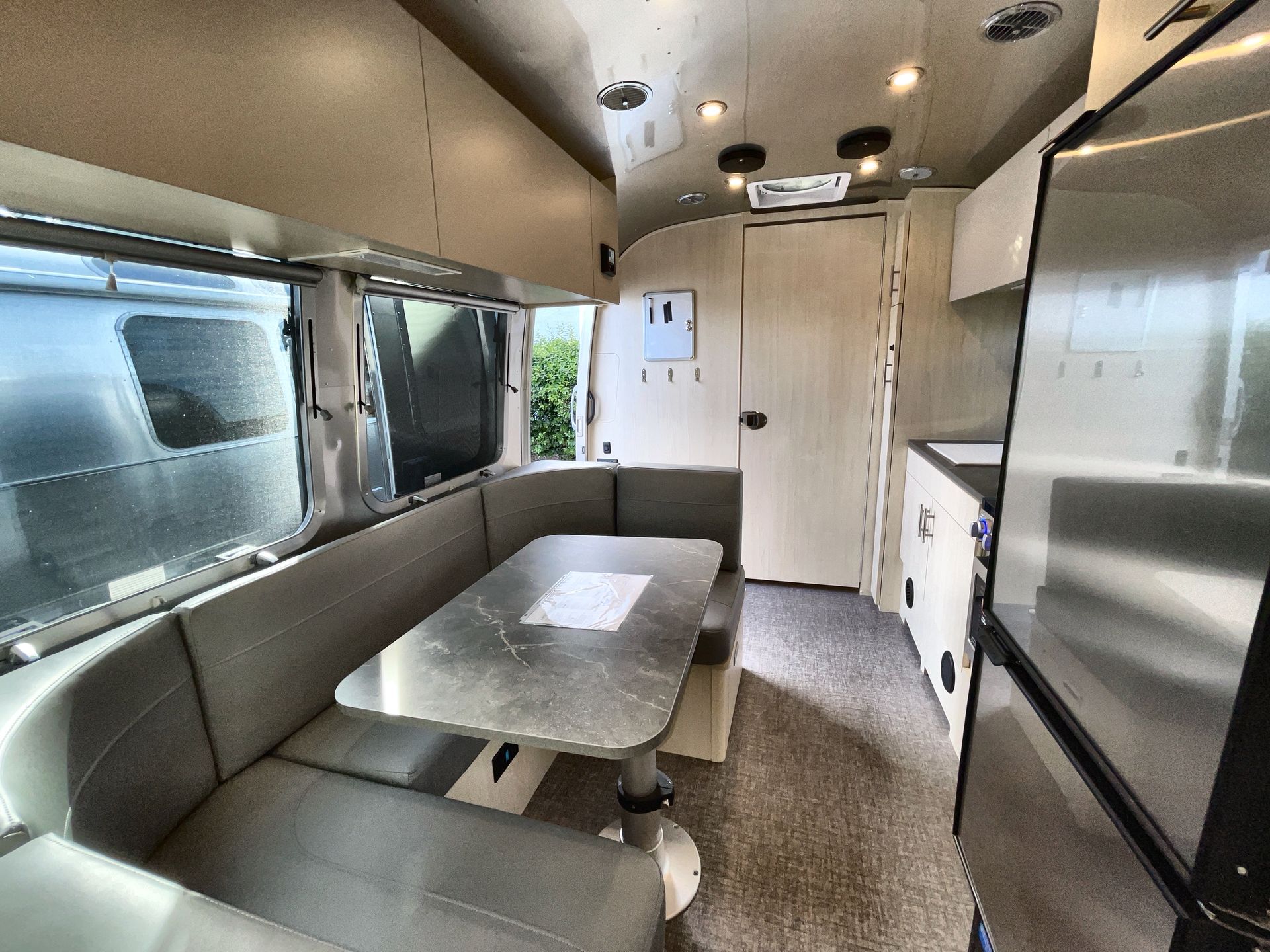 2026 Airstream 23FBQ Base