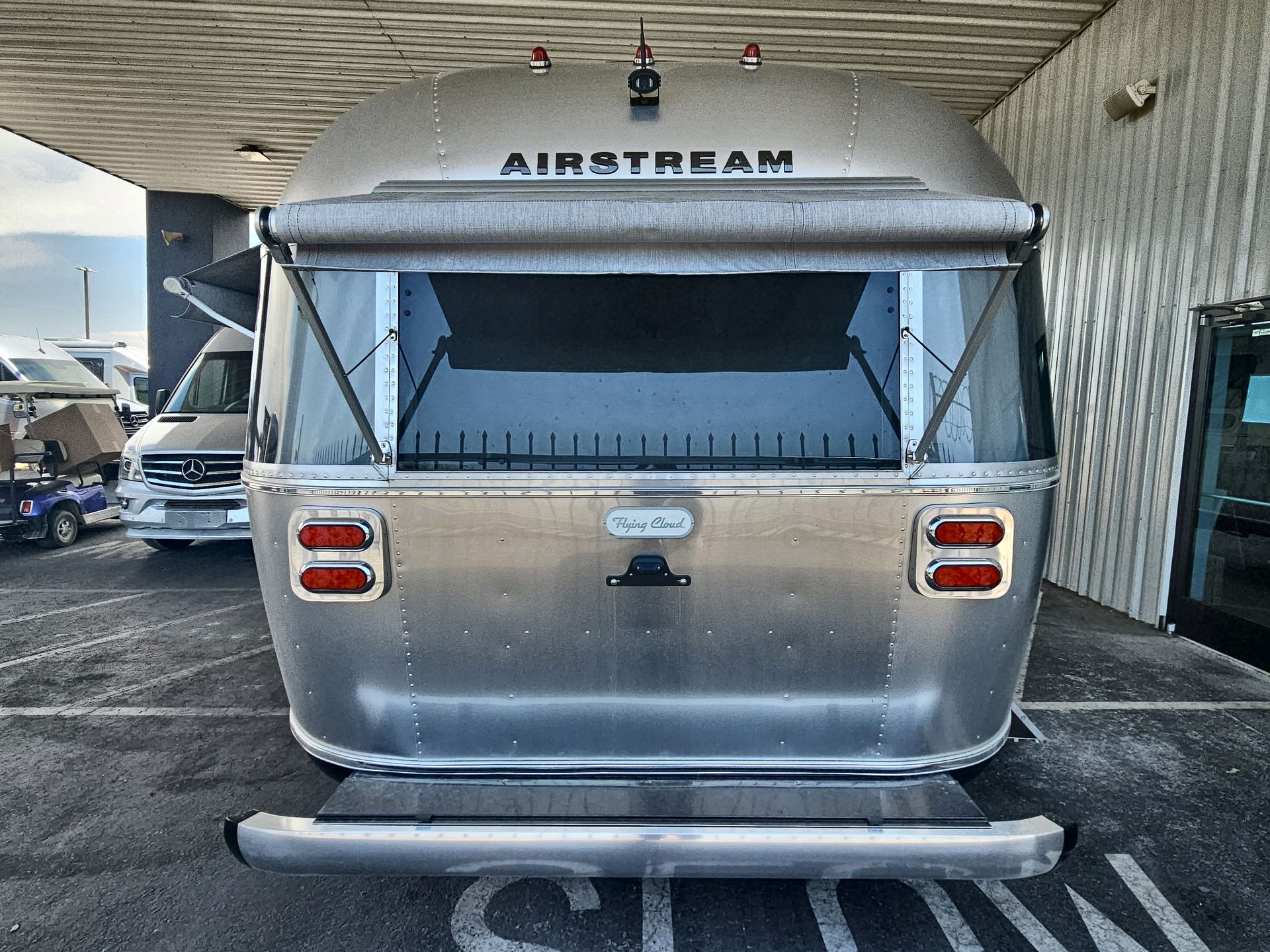 2025 Airstream 27FBQ Base