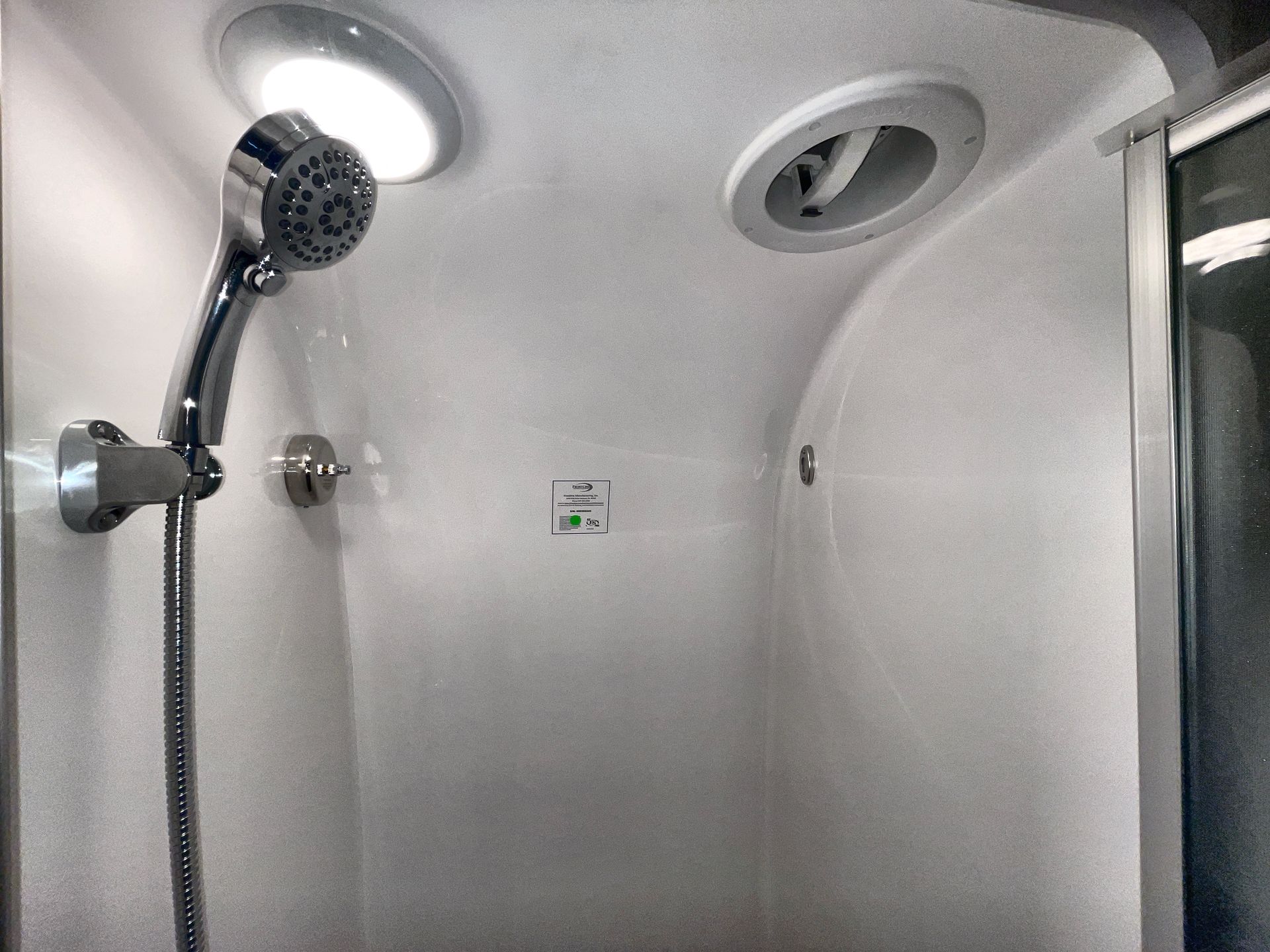 2026 Airstream 27FBQ Base