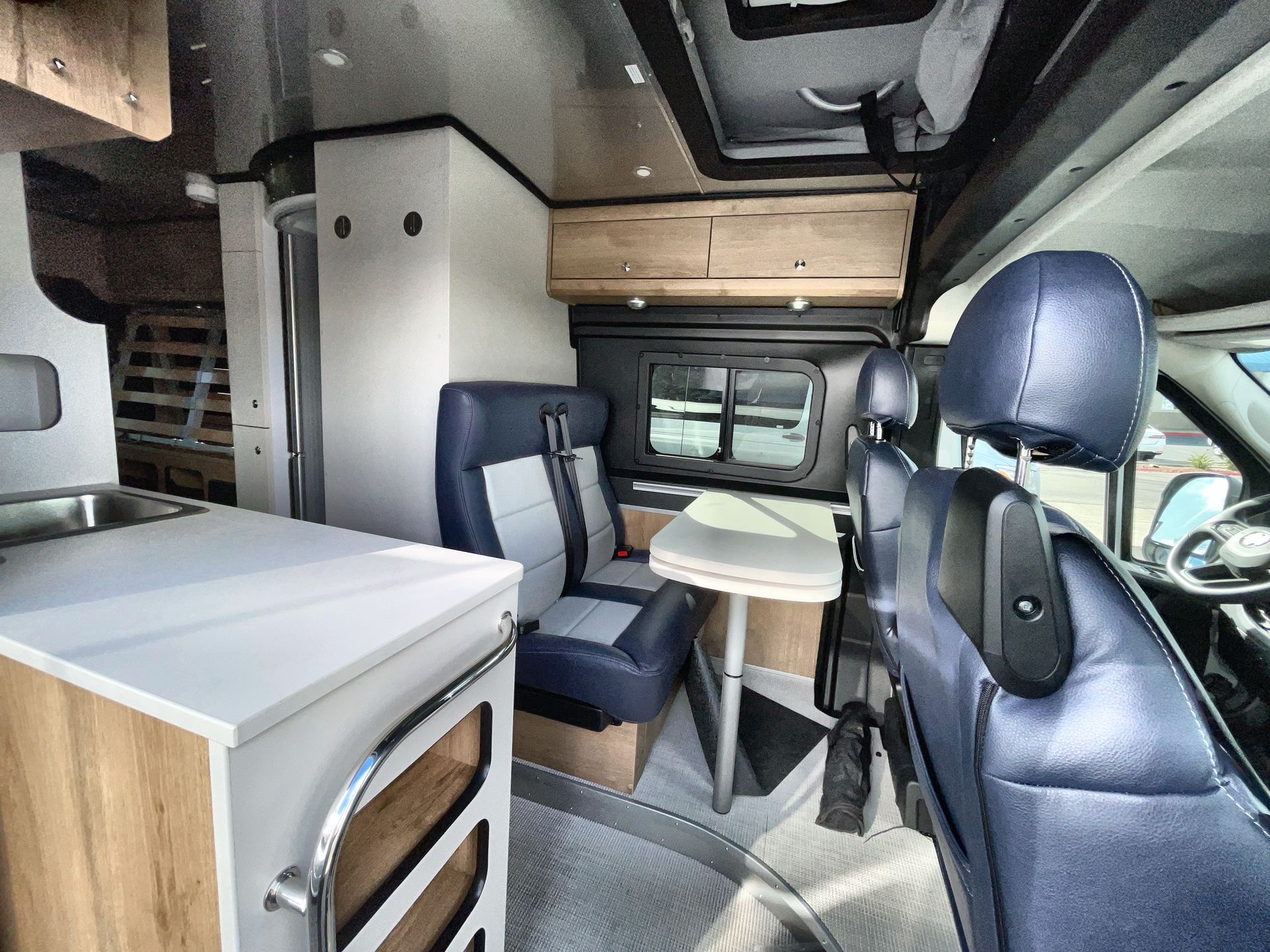 2026 Airstream Rangeline Base