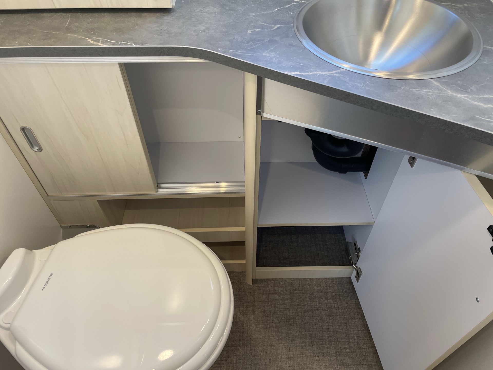 2026 Airstream 25FBQ Base