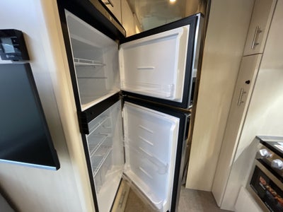 2026 Airstream 25FBT Base