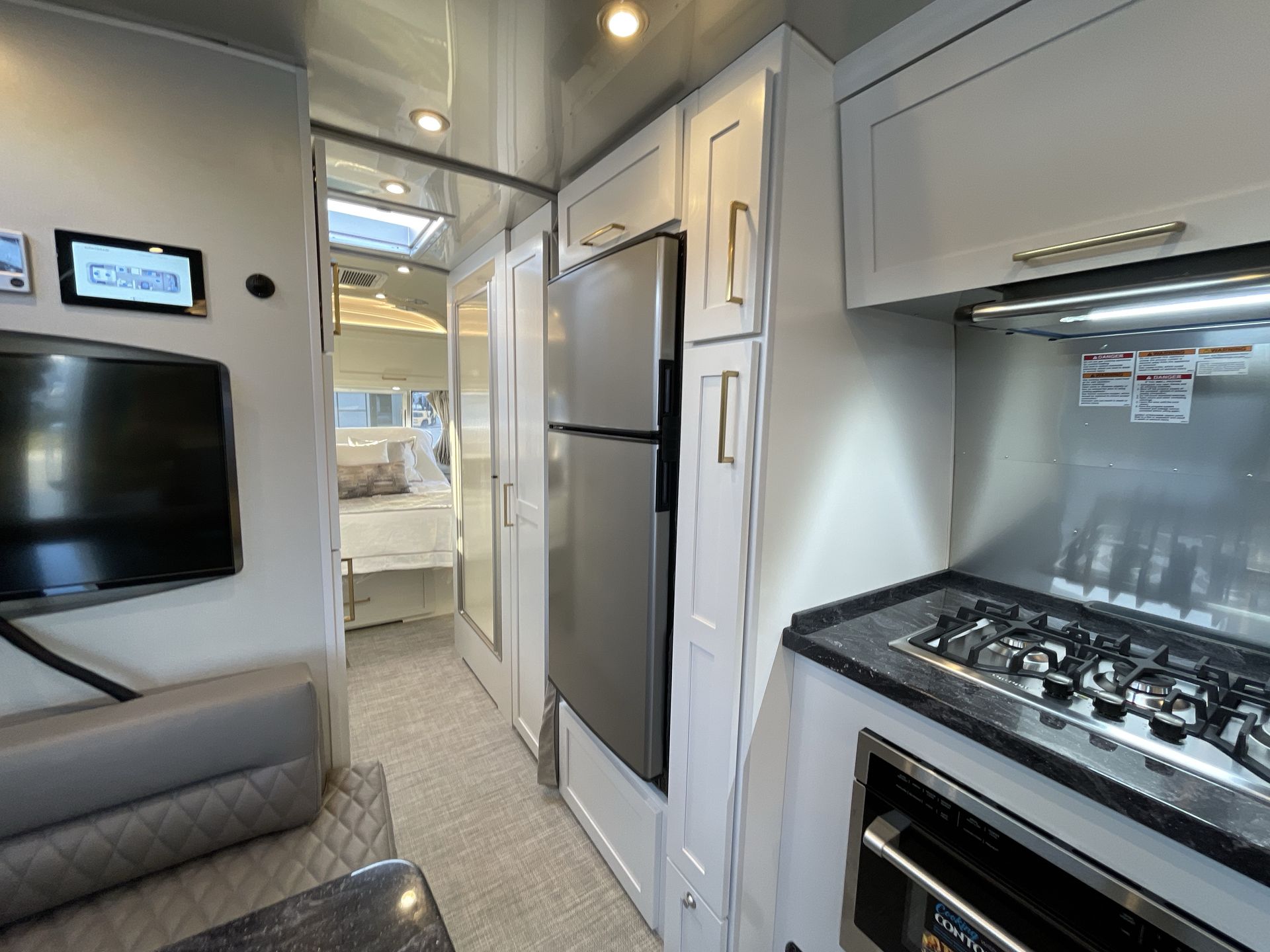 2026 Airstream 28RBQ Base