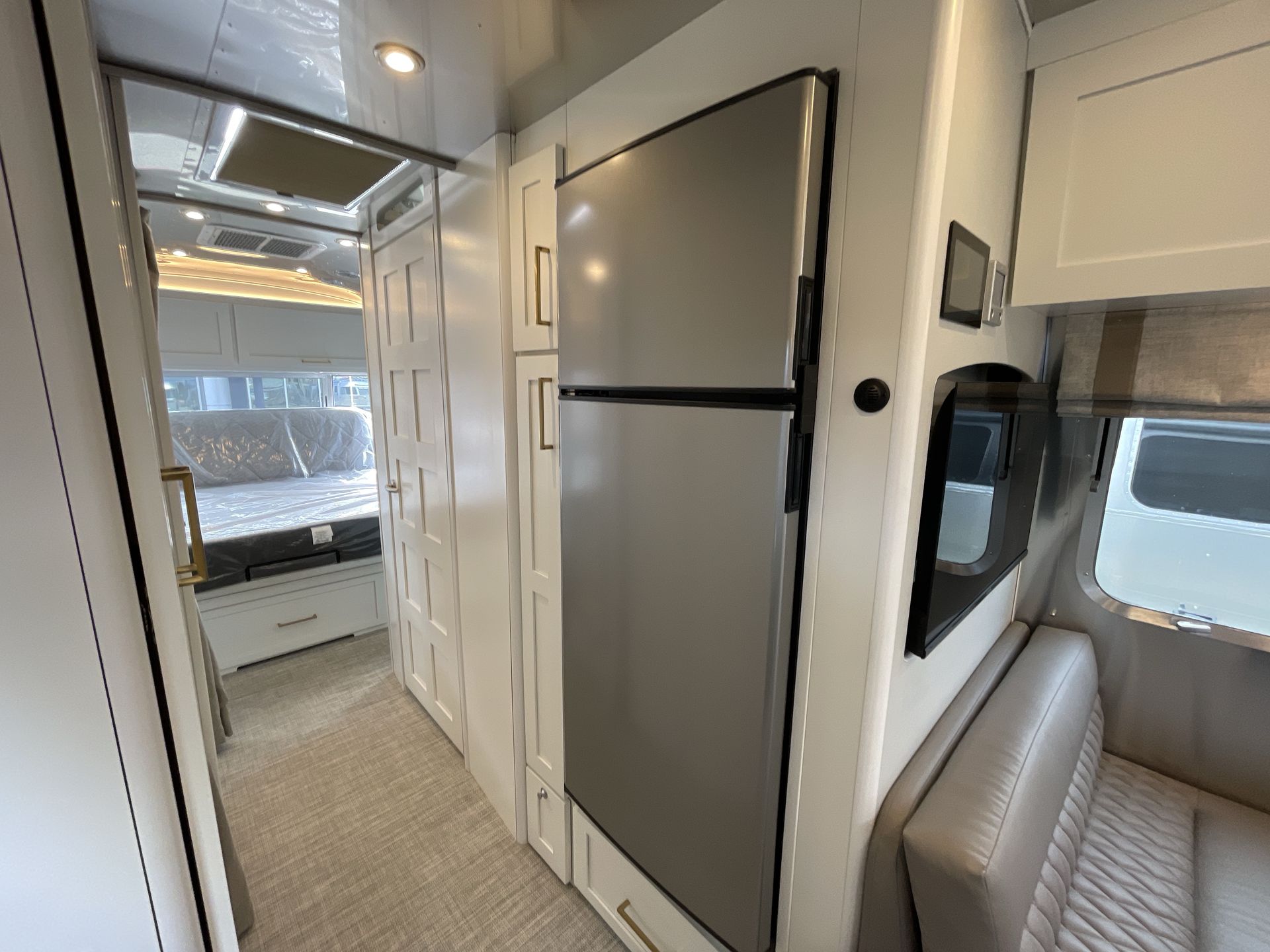 2026 Airstream 30RBQ Base