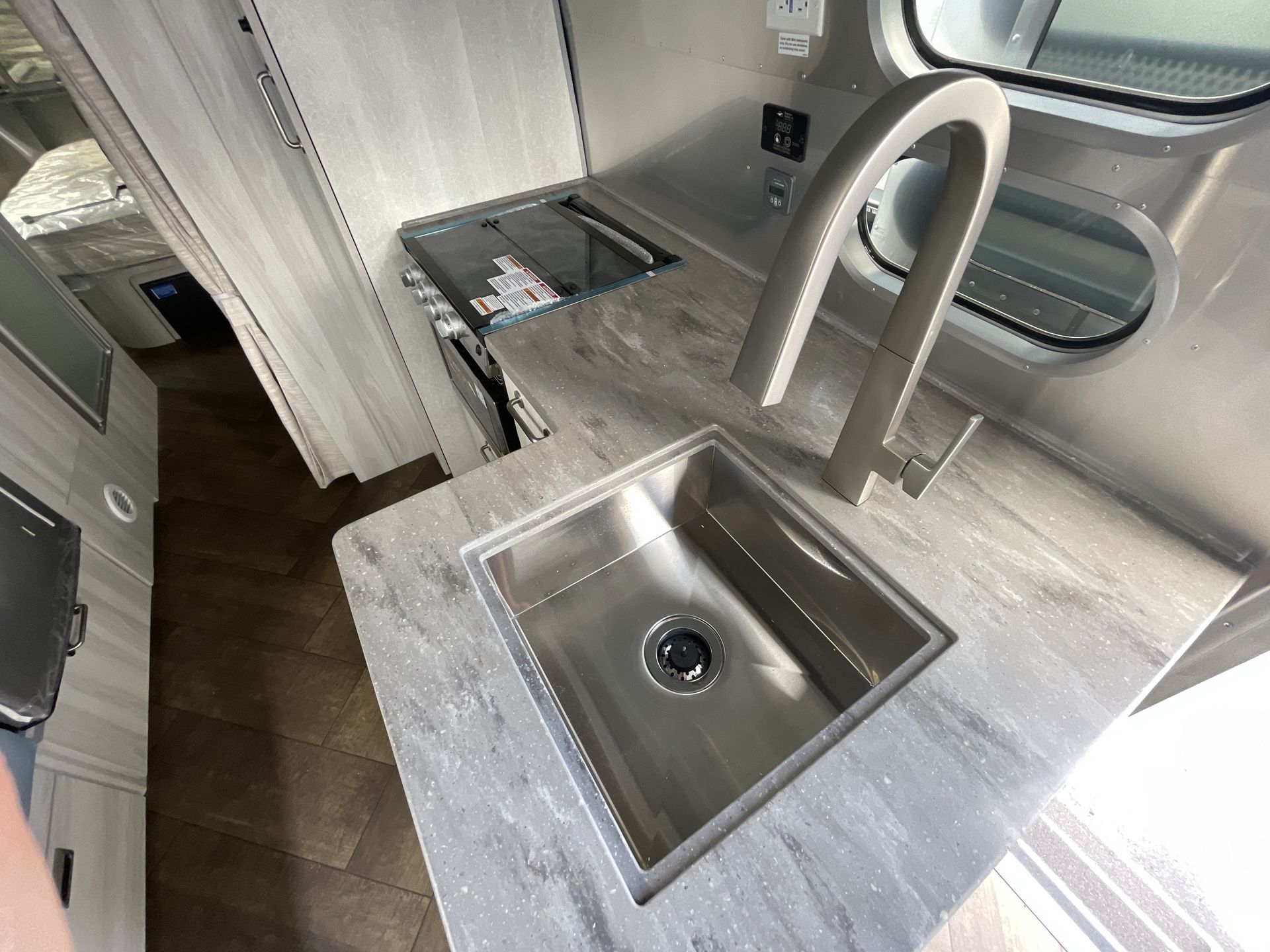 2025 Airstream 25FBQ Base