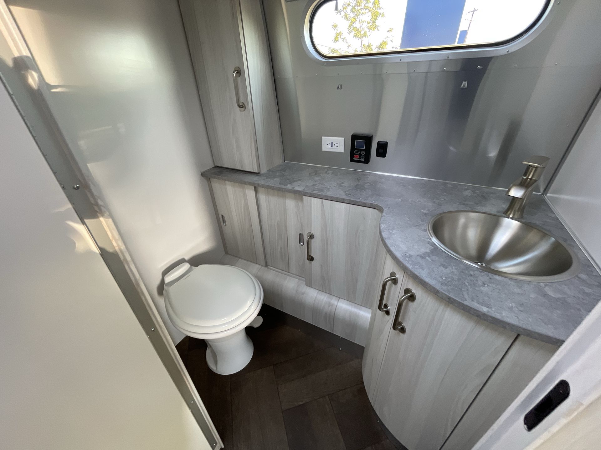 2025 Airstream 30RBQ Base