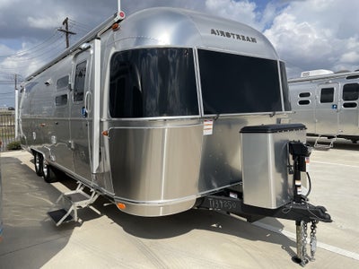 2026 Airstream 30RBT Base
