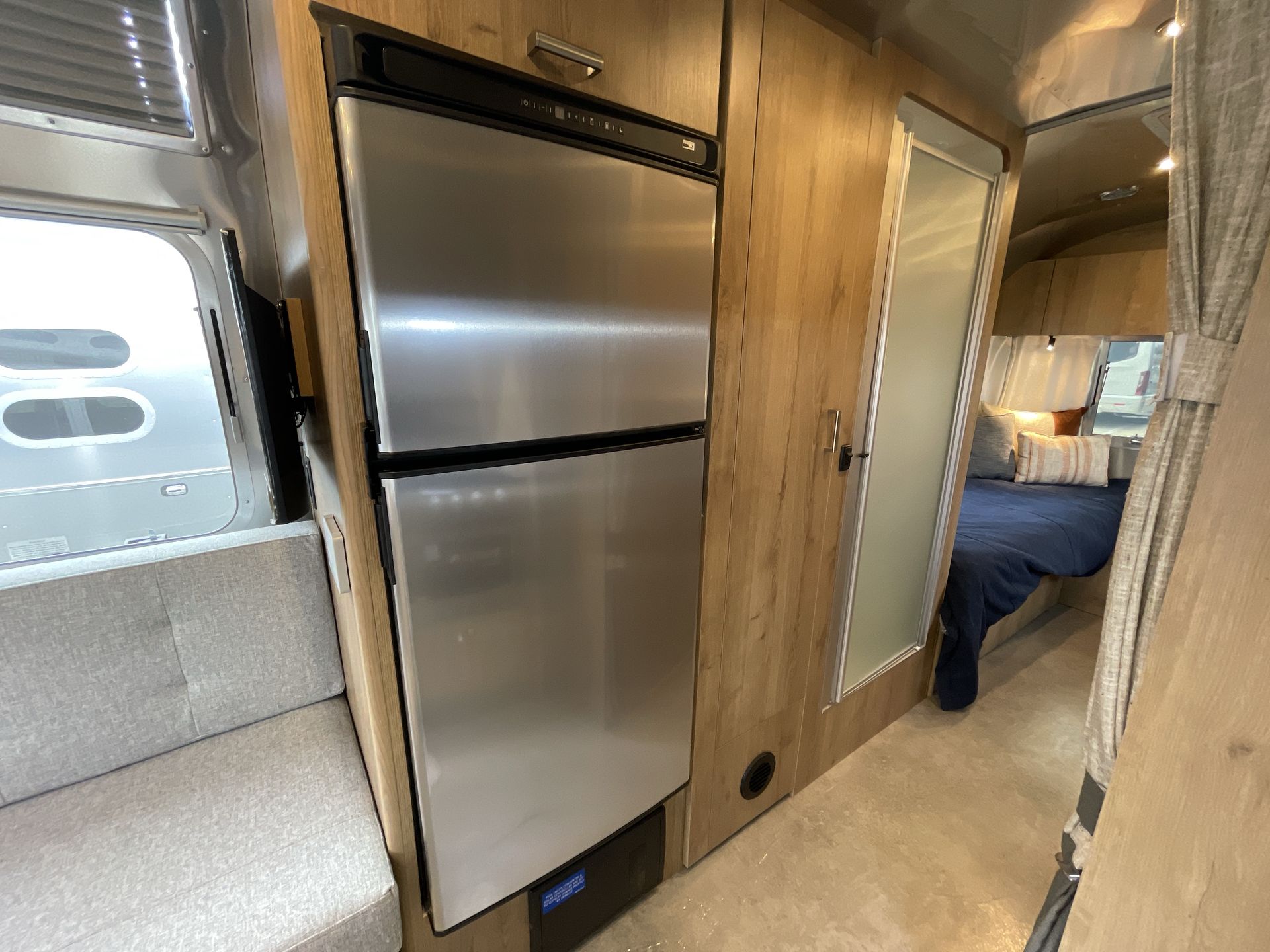 2026 Airstream 25FBT Base