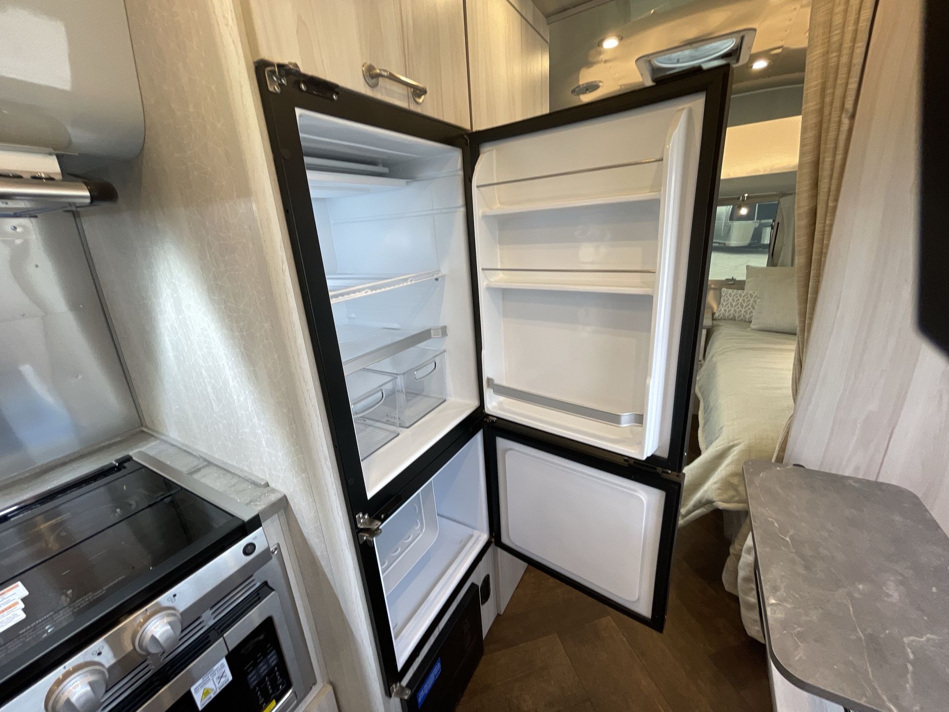 2026 Airstream 23FBT Base