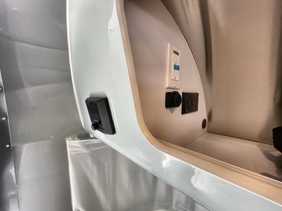 2026 Airstream 27FBT Base