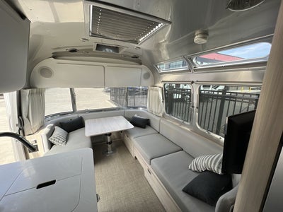 2026 Airstream 25FBT Base
