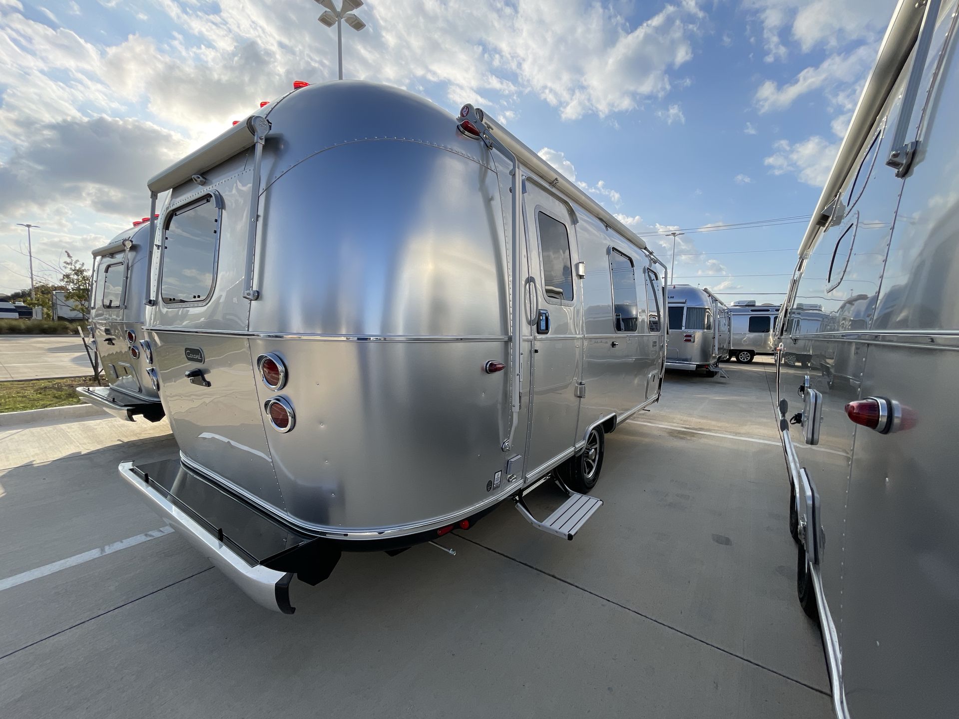 2026 Airstream 22FB Base