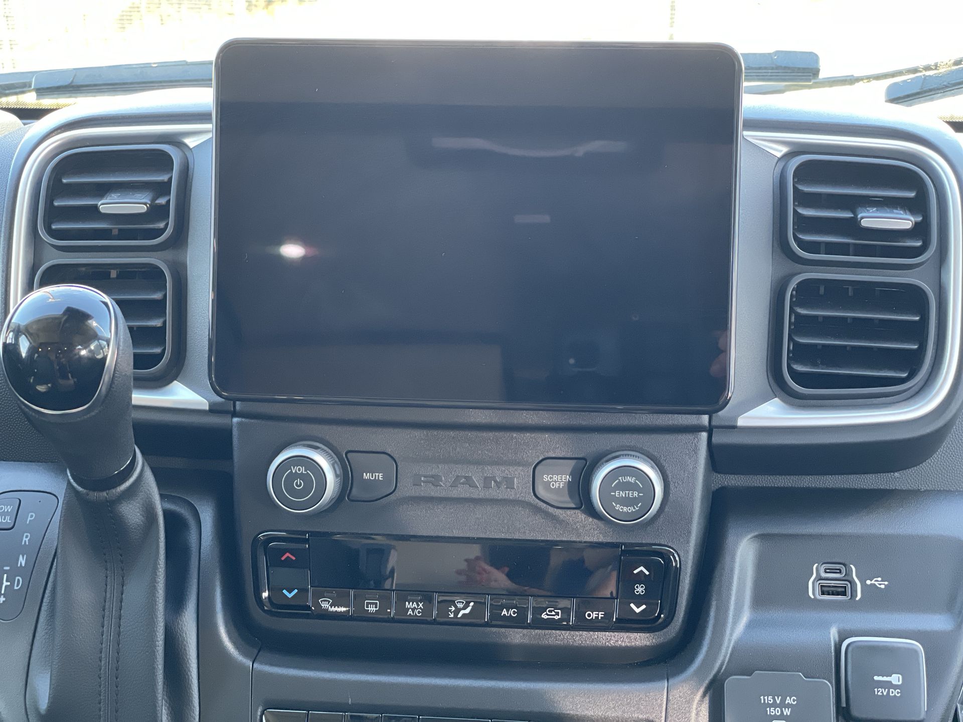 2026 Airstream Rangeline Base