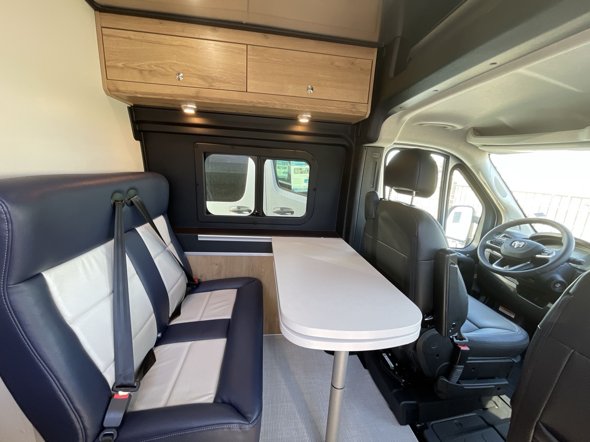 2026 Airstream Rangeline Base