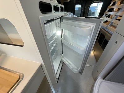 2026 Airstream Rangeline Base