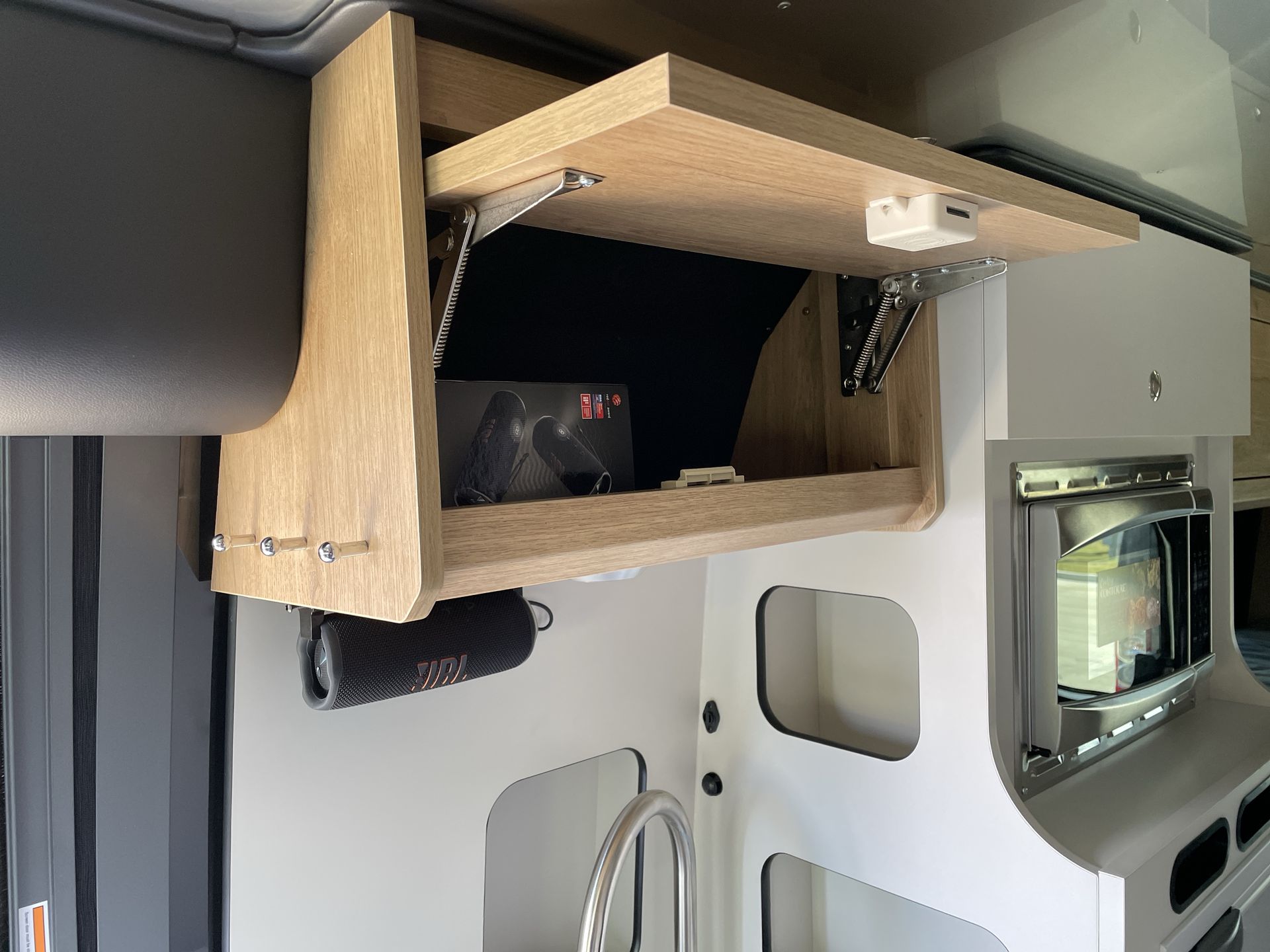 2026 Airstream Rangeline Base