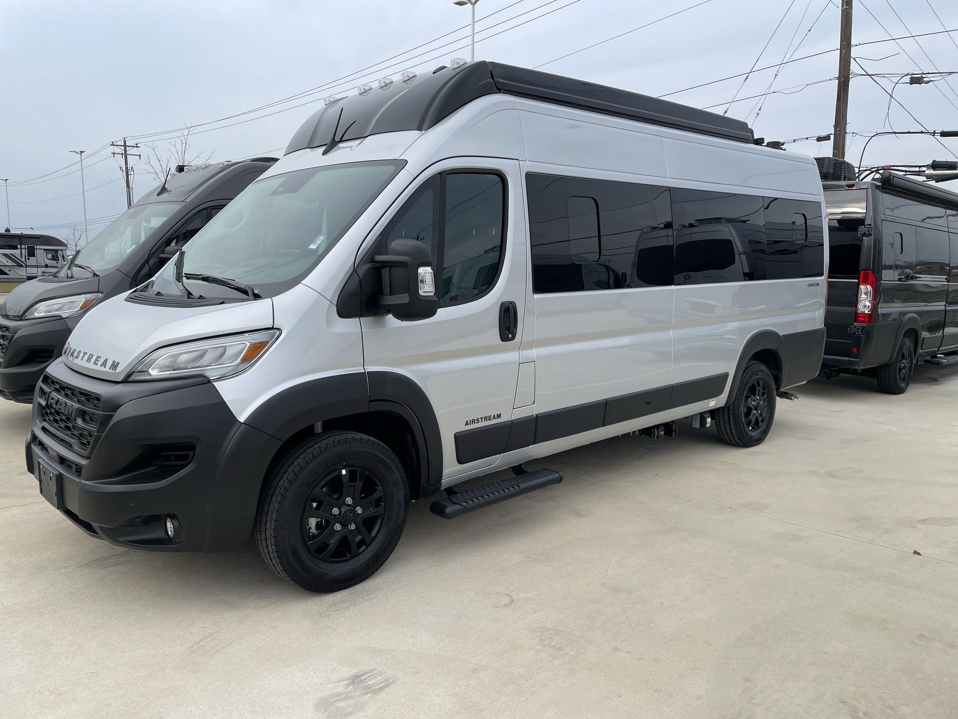 2026 Airstream Rangeline Base