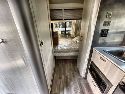 2026 Airstream 16RB Base