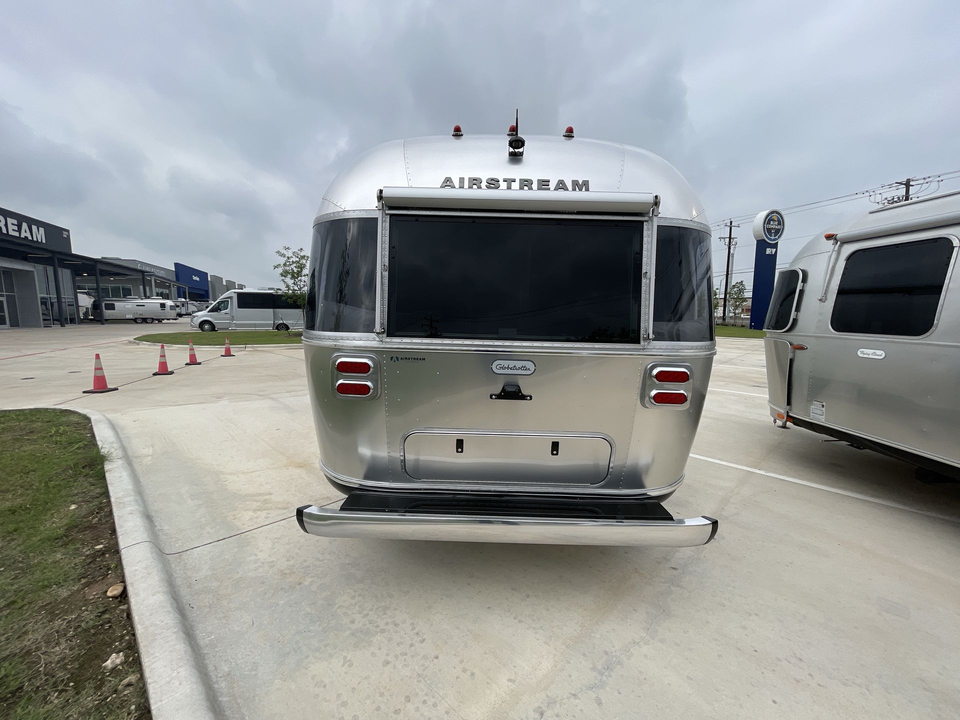 2026 Airstream 30RBT Base