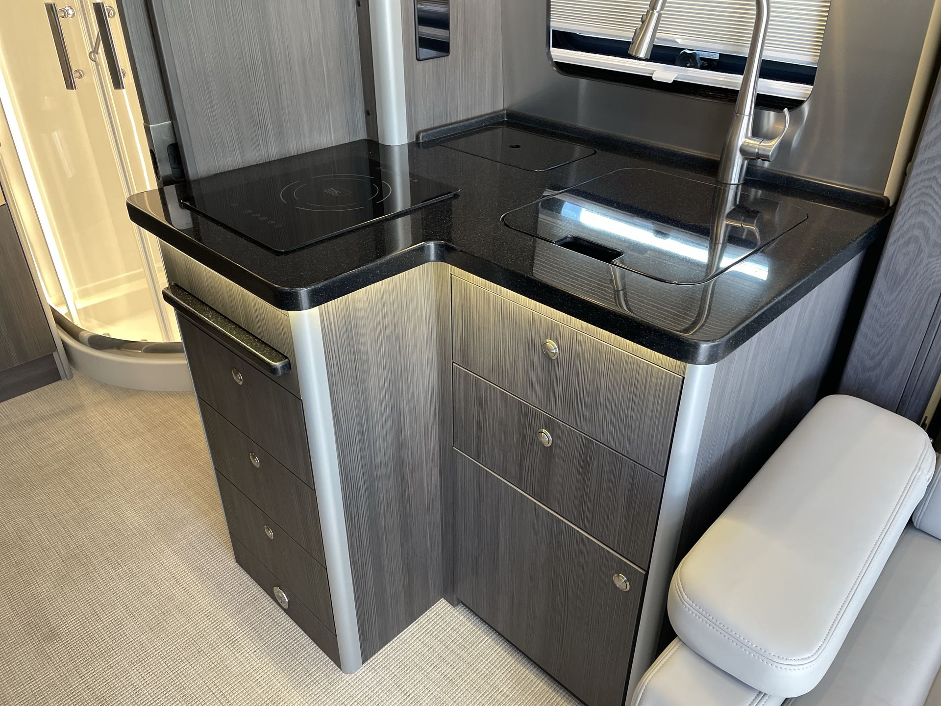 2026 Airstream Murphy Suite Base