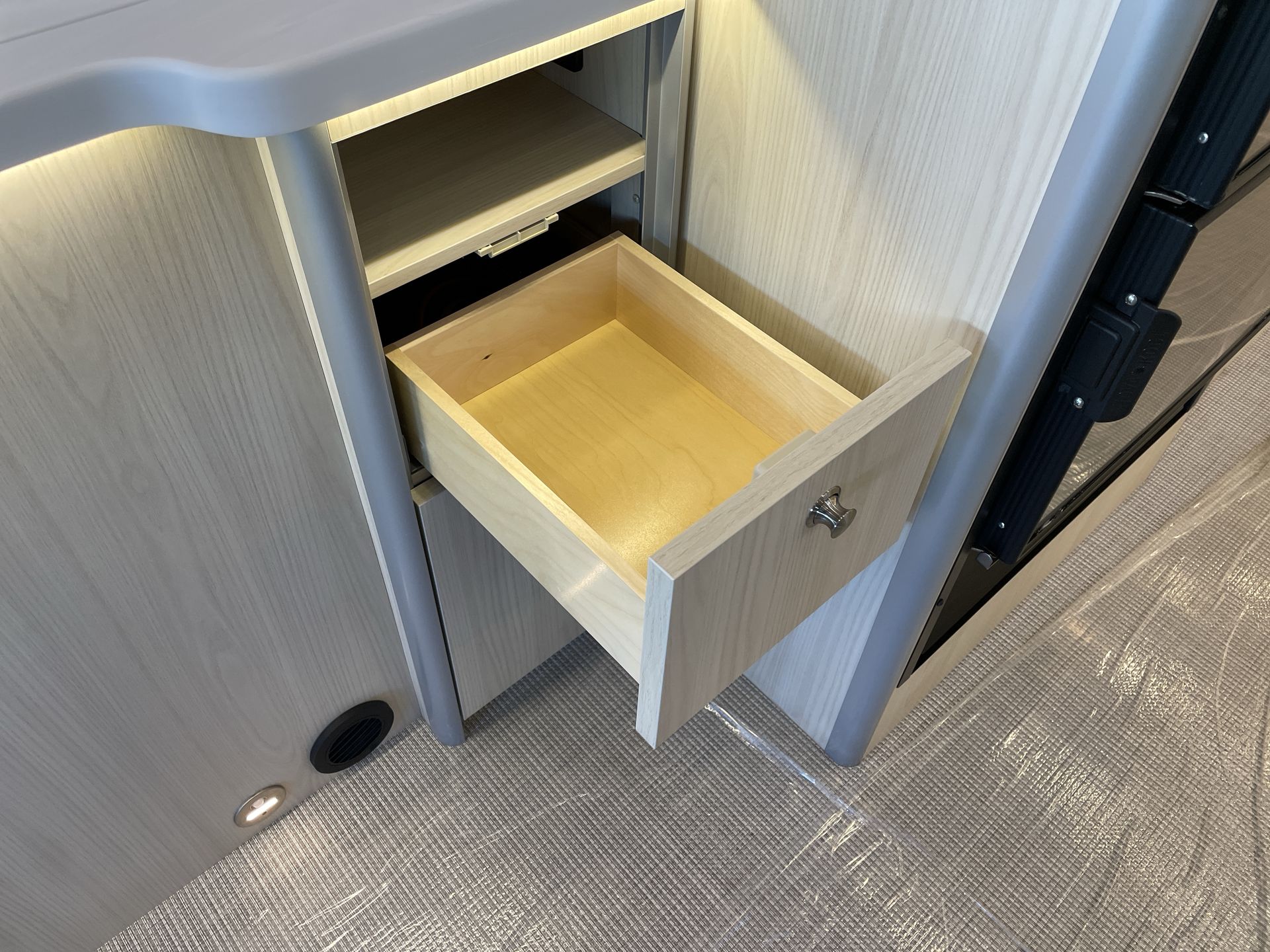 2026 Airstream Murphy Suite Base