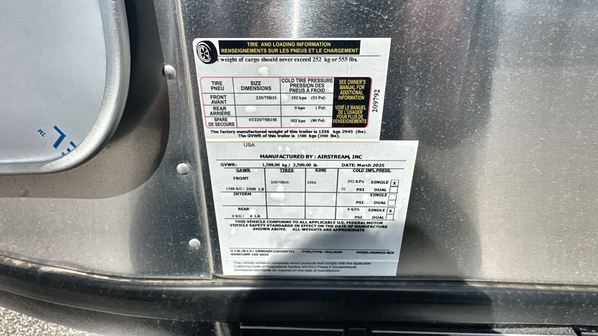 2025 Airstream 16X Base