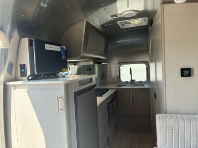 2025 Airstream 20FB Base